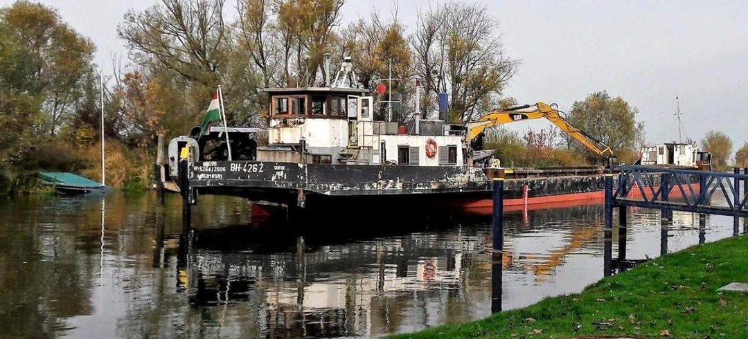 Kotorják a Balaton medrét