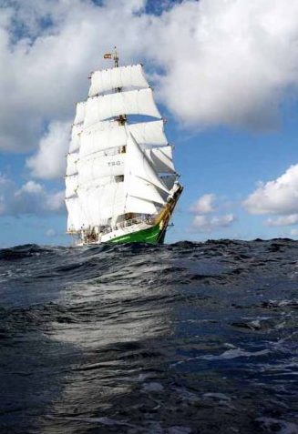 Iskolahajók regattája