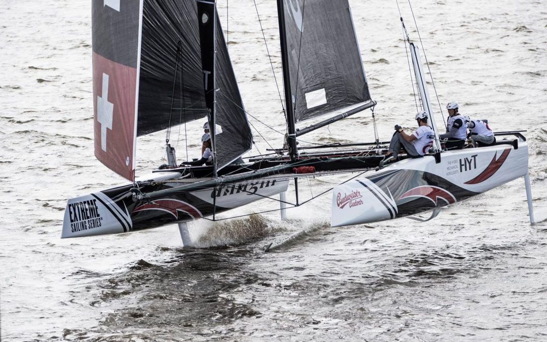 Extreme Sailing Series 2016 – Hamburg, Németország Omán orrhosszal az Alinghi előtt