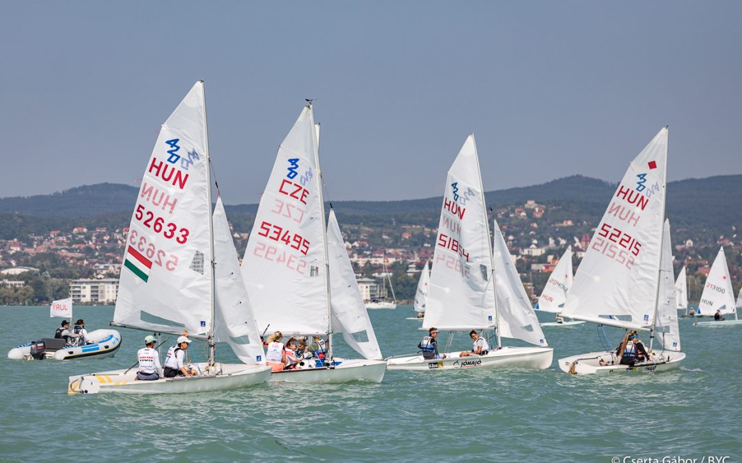 Közel száz hajó a Laser-420 Open bajnokságon